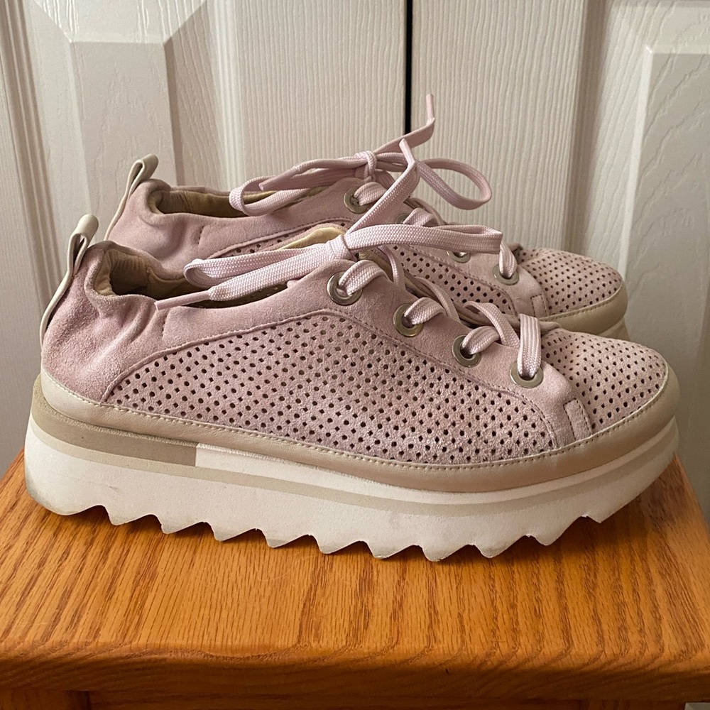 SOFTWAVES Bliss Pink Mauve Perforated Suede Platform Lug Sole Sneakers 38.5 7.5 - Picture 2 of 12